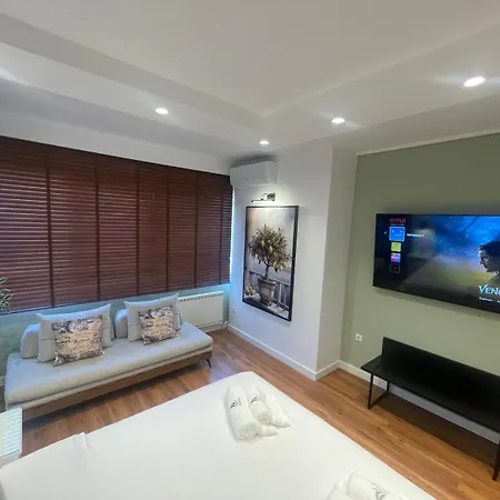 Remezzo 18 Spacious 2br In Center Quiet Full Amenities * Soluň