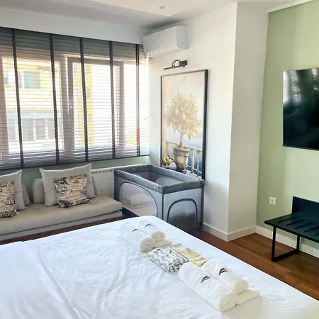 Remezzo 18 Spacious 2br In Center Quiet Full Amenities * Szaloniki