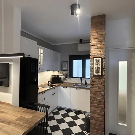 Apartman Remezzo 18 Spacious 2br In Center Quiet Full Amenities *