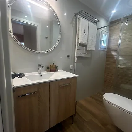 Remezzo 18 Spacious 2br In Center Quiet Full Amenities * Soluň